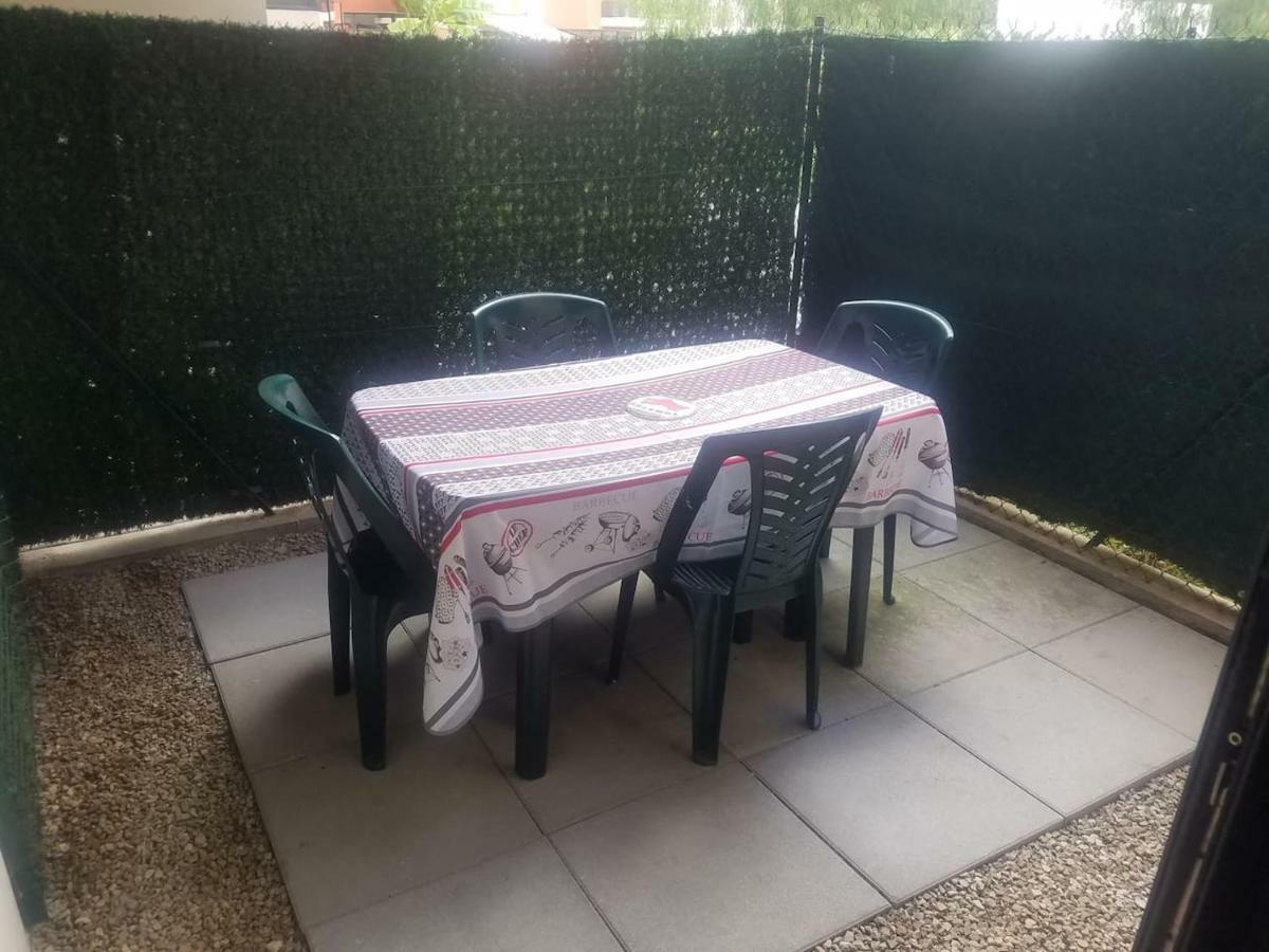 Appartamento F1 De 36M2 Avec Terrasse Et Parking Privatif. La Roquette-sur-Siagne Esterno foto