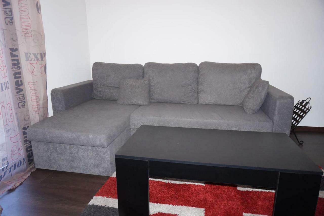 Appartamento F1 De 36M2 Avec Terrasse Et Parking Privatif. La Roquette-sur-Siagne Esterno foto